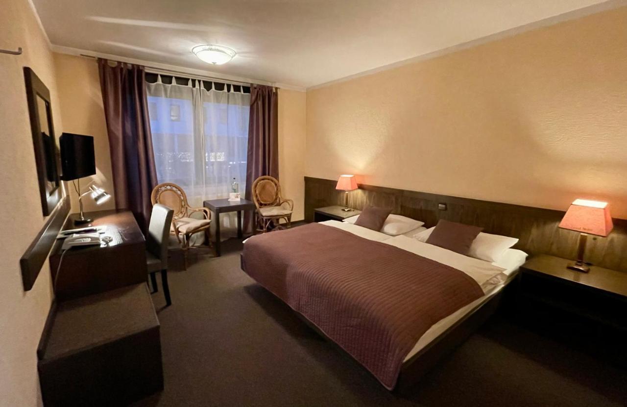 Hotel Brunnenhof Bad Nauheim Exterior photo